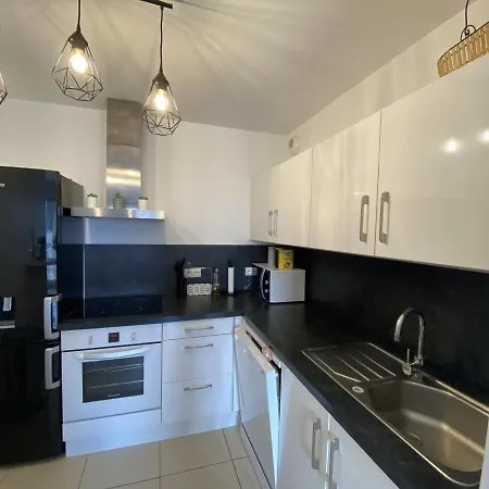 Apartment T2 Pour 4 Personnes Au Coeur D'arcachon Avec Wifi Et Equipements Modernes - Fr-1-474-176 *